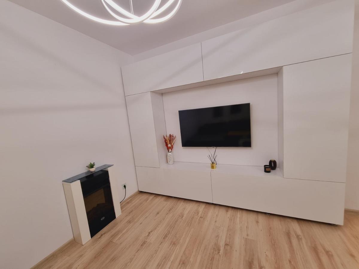 25 Luxury Apartament 布加勒斯特 外观 照片